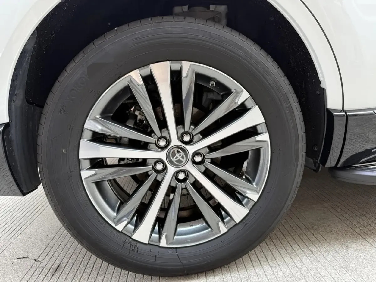 2023 Toyota Venza 2.0L 171HP L4 CVT,autocango,china used car exporter,china ev exporter,chinese used car exporter,chinese used ev exporter