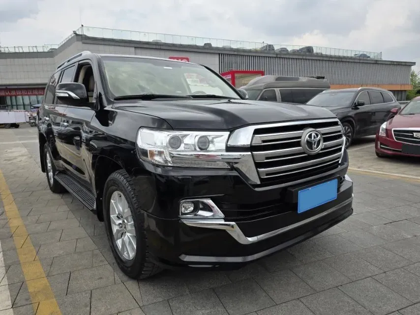 2019 Chevrolet Trax 1.0T 125HP L3 6AT,autocango,china used car exporter,china ev exporter,chinese used car exporter,chinese used ev exporter