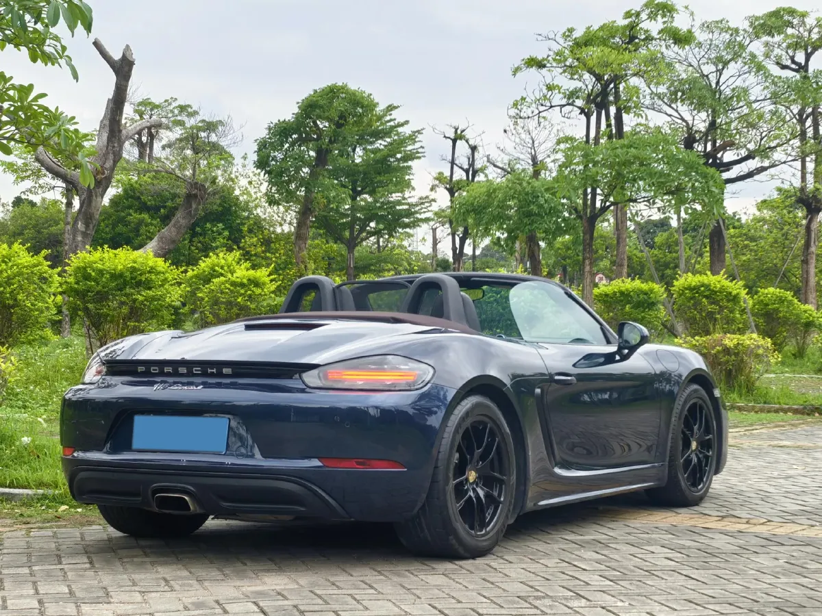 2018 Porsche 718 2.0T 250HP H4 7DCT,autocango,china used car exporter,china ev exporter,chinese used car exporter,chinese used ev exporter