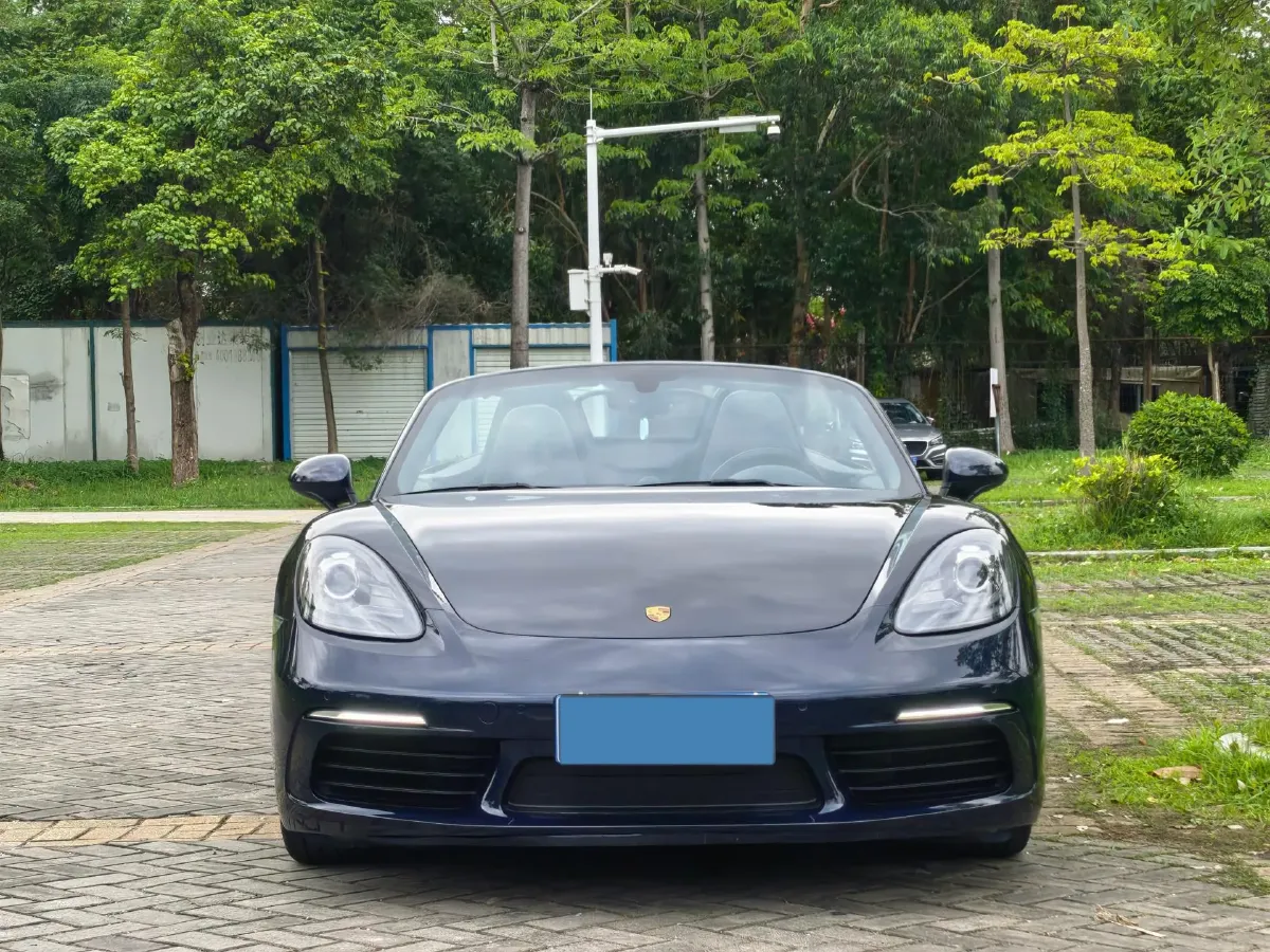 2018 Porsche 718 2.0T 250HP H4 7DCT,autocango,china used car exporter,china ev exporter,chinese used car exporter,chinese used ev exporter