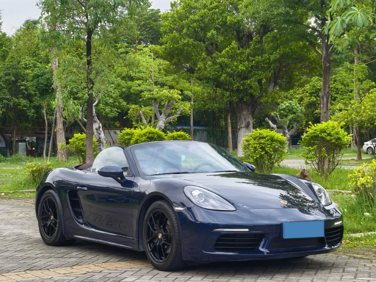 2018 Porsche 718 2.0T 250HP H4 7DCT,autocango,china used car exporter,china ev exporter,chinese used car exporter,chinese used ev exporter