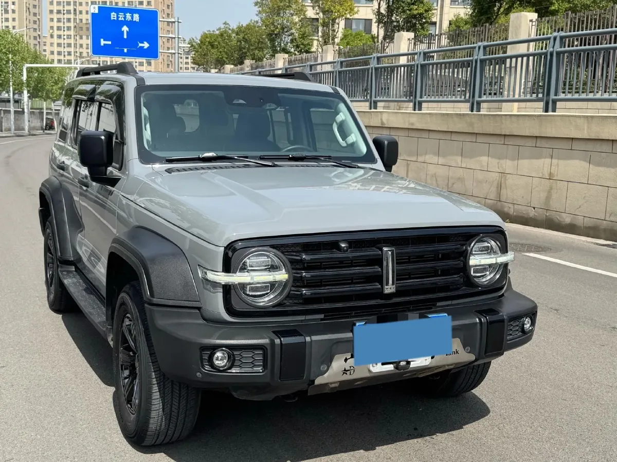 2021 Tank 300 2.0T 227HP L4 8AT,autocango,china used car exporter,china ev exporter,chinese used car exporter,chinese used ev exporter