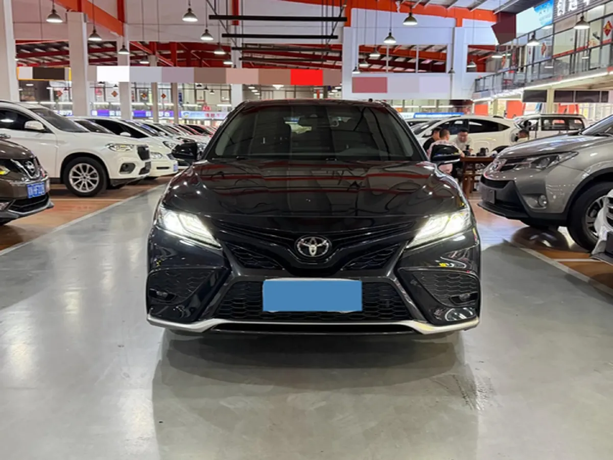 2021 Toyota Camry 2.5L 209HP L4 8AT,autocango,china used car exporter,china ev exporter,chinese used car exporter,chinese used ev exporter
