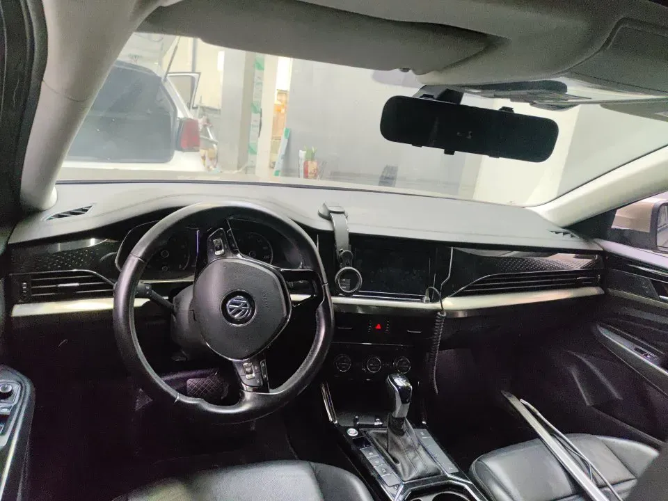 2019 Skoda Kodiak 2.0T 186HP L4 7DCT,autocango,china used car exporter,china ev exporter,chinese used car exporter,chinese used ev exporter