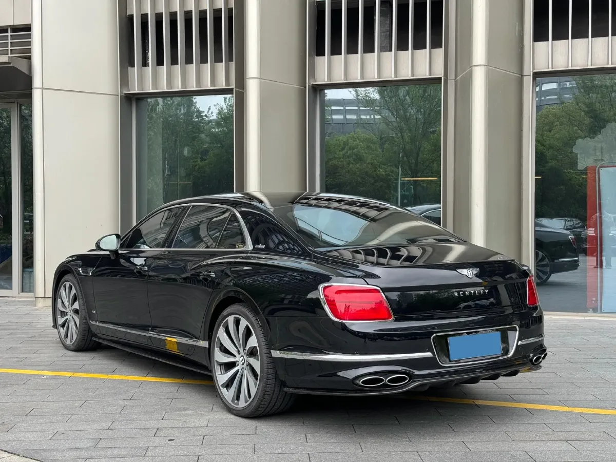 2021 Bentley Flying Spur 4.0T 550HP V8 8DCT,autocango,china used car exporter,china ev exporter,chinese used car exporter,chinese used ev exporter