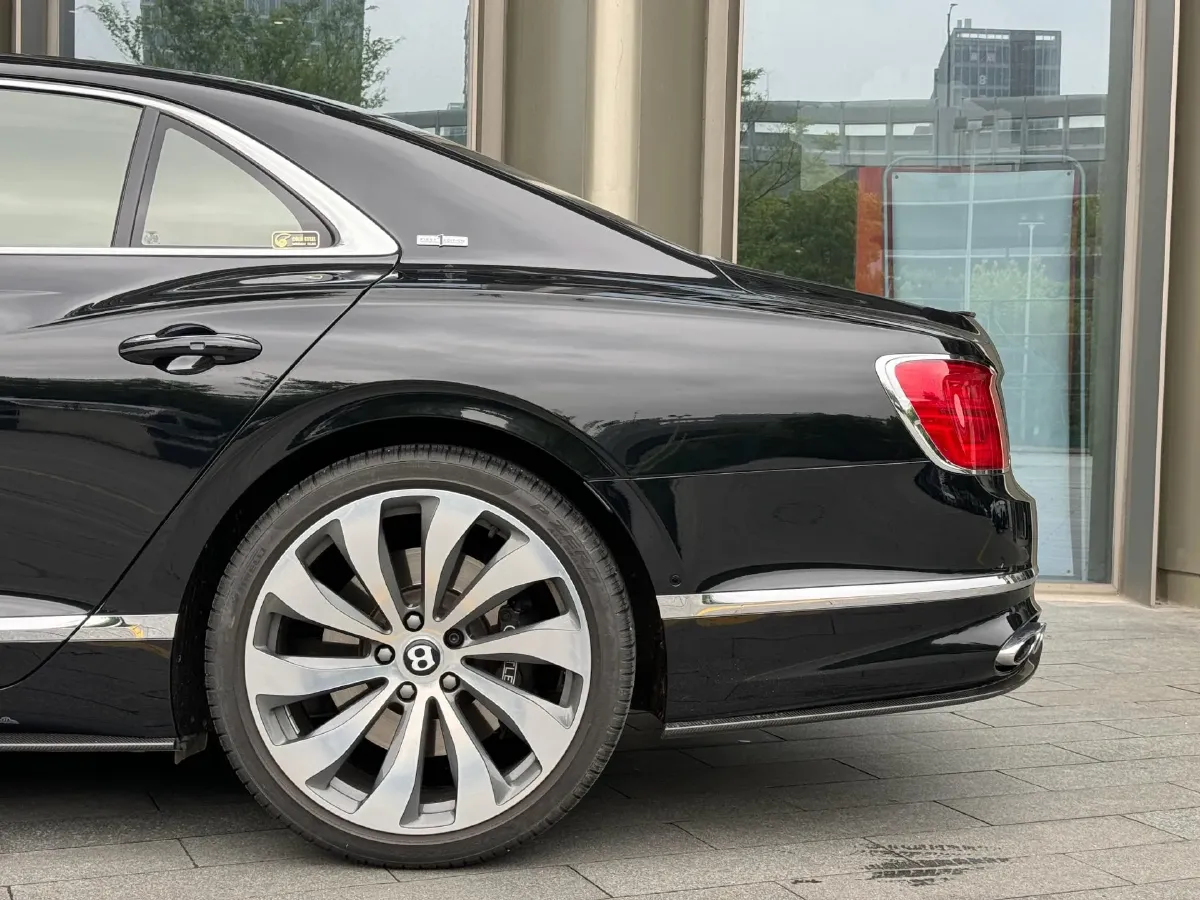 2021 Bentley Flying Spur 4.0T 550HP V8 8DCT,autocango,china used car exporter,china ev exporter,chinese used car exporter,chinese used ev exporter