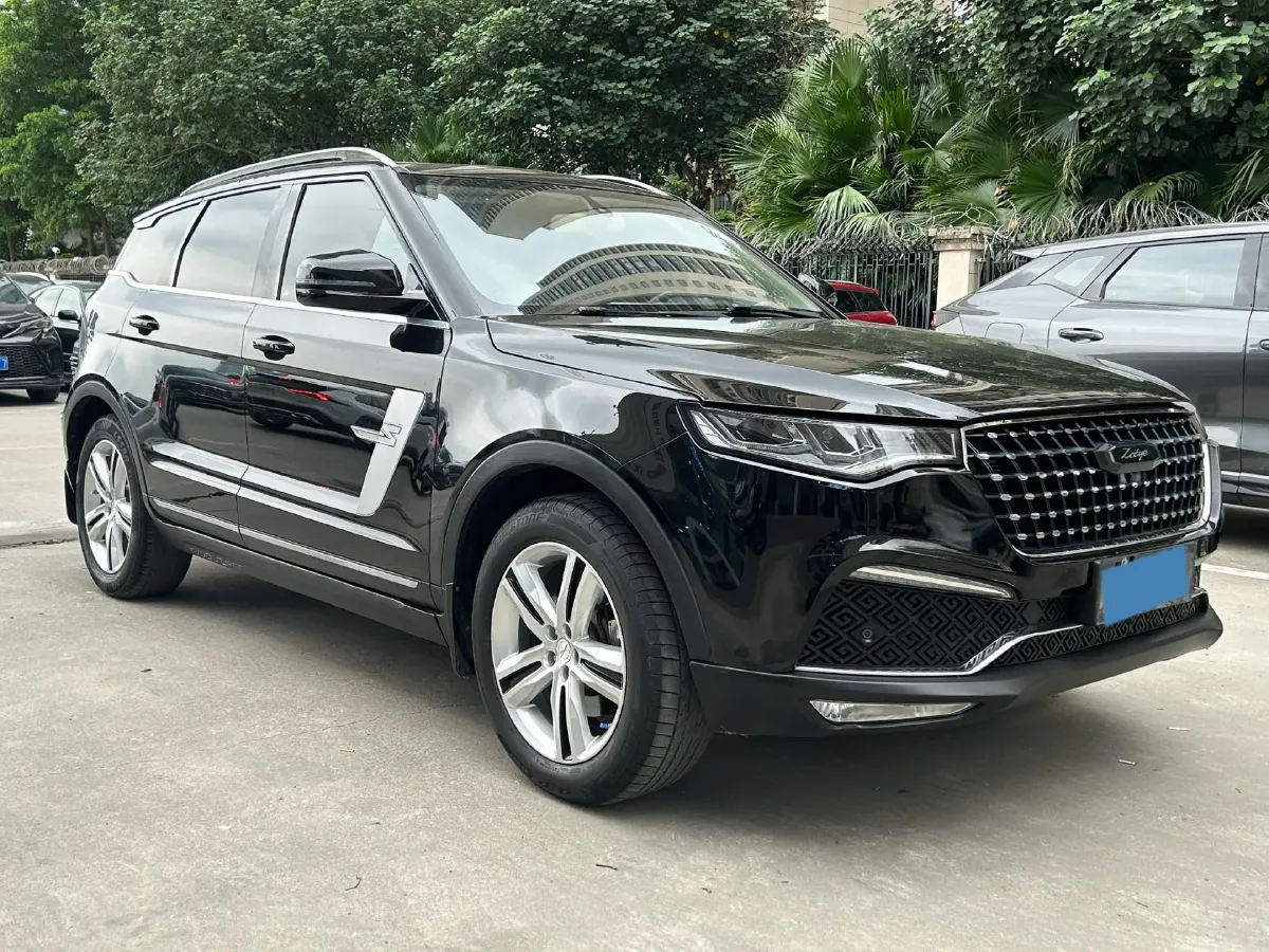 2017 Zotye T700 1.8T 177HP L4 6DCT,autocango,china used car exporter,china ev exporter,chinese used car exporter,chinese used ev exporter