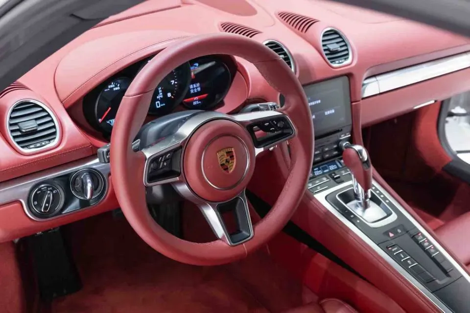 2020 Porsche 718 2.0T 250HP H4 7DCT,autocango,china used car exporter,china ev exporter,chinese used car exporter,chinese used ev exporter