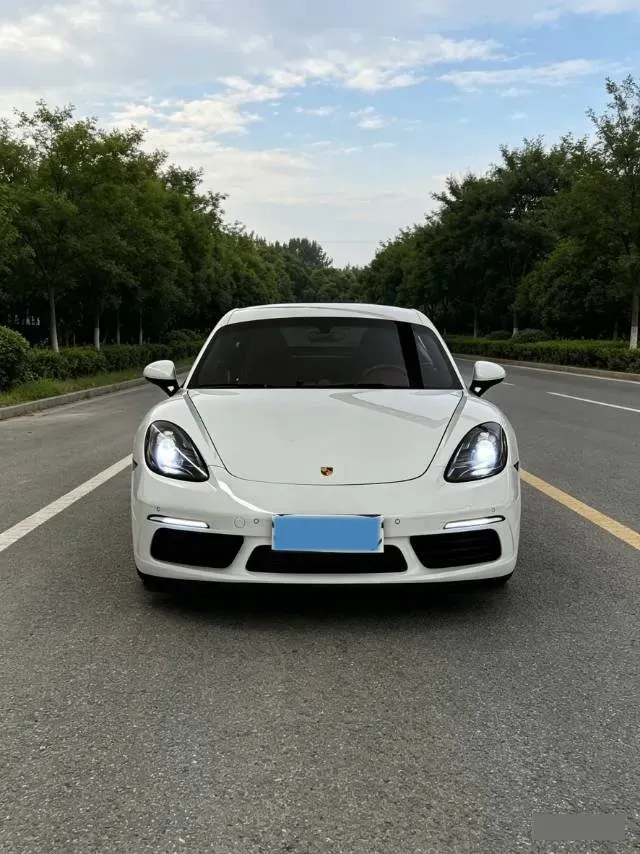 2020 Porsche 718 2.0T 250HP H4 7DCT,autocango,china used car exporter,china ev exporter,chinese used car exporter,chinese used ev exporter