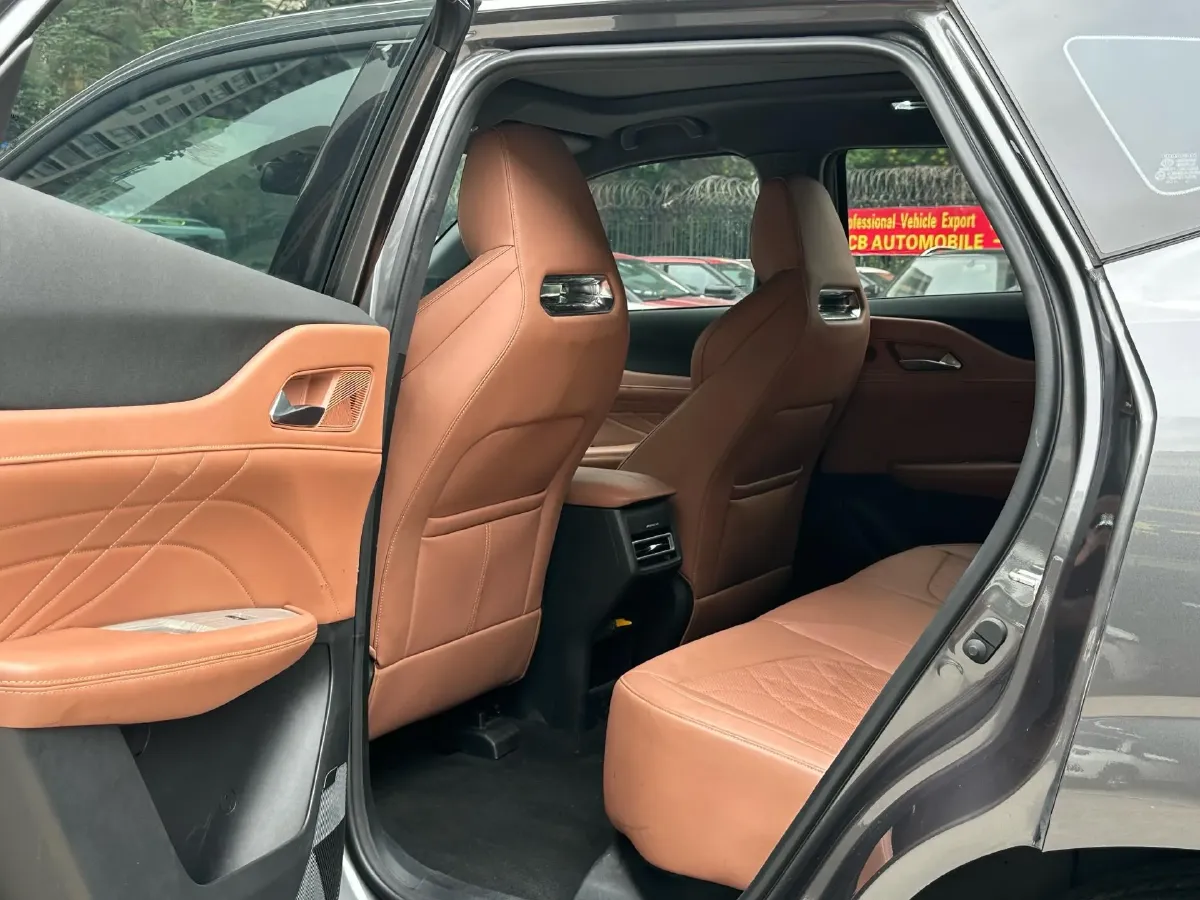 2024 ChangAn UNI-Z 1.5L 98HP L4 E-CVT PHEV 18.4KWH,autocango,china used car exporter,china ev exporter,chinese used car exporter,chinese used ev exporter