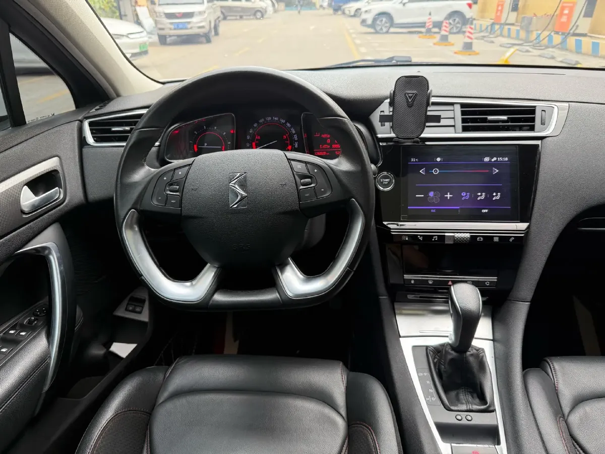 2018 DS 4S 1.6T 167HP L4 6AT,autocango,china used car exporter,china ev exporter,chinese used car exporter,chinese used ev exporter