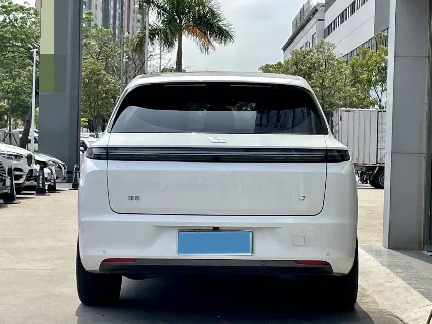 2023 Li L7 Range Extended 154HP REEV 40.9KWH,autocango,china used car exporter,china ev exporter,chinese used car exporter,chinese used ev exporter