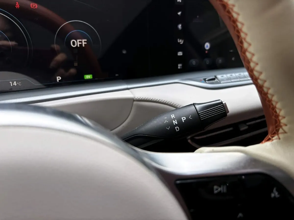 2024 Voyah FREE 1.5T 150HP L4 REEV 39.2KWH,autocango,china used car exporter,china ev exporter,chinese used car exporter,chinese used ev exporter