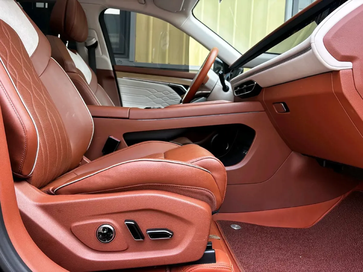 2024 Voyah FREE 1.5T 150HP L4 REEV 39.2KWH,autocango,china used car exporter,china ev exporter,chinese used car exporter,chinese used ev exporter