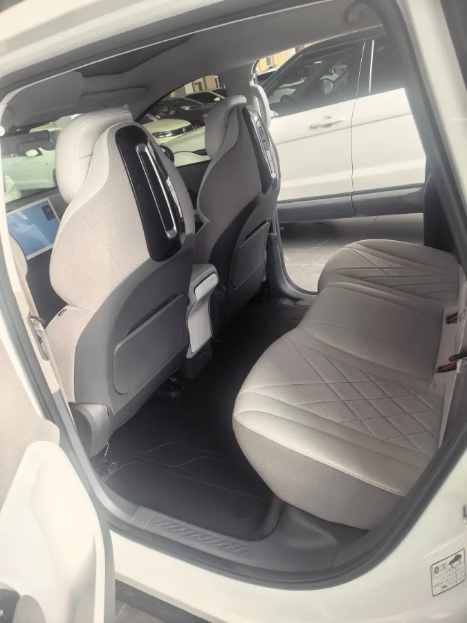 2024 ARCFOX KAOLA S BEV 58.8KWH,autocango,china used car exporter,china ev exporter,chinese used car exporter,chinese used ev exporter