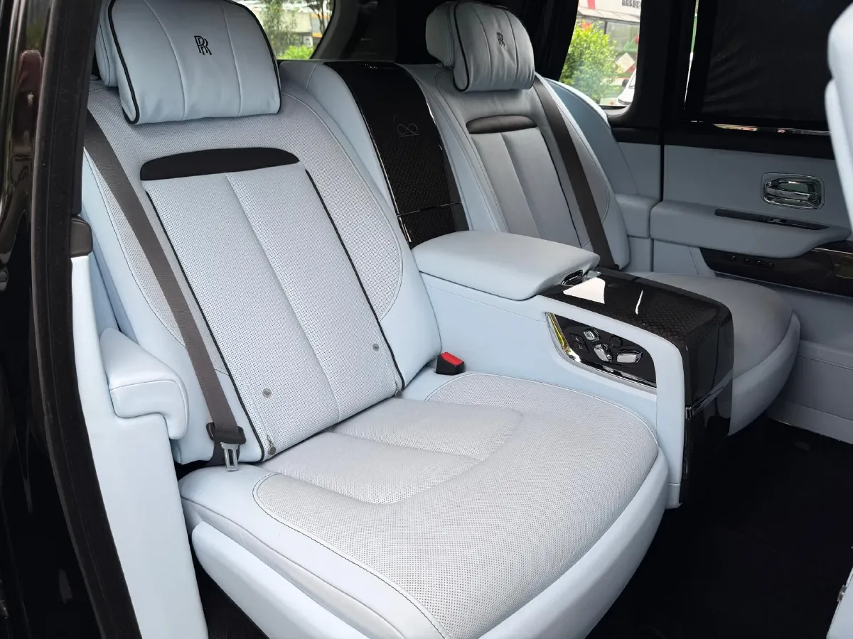 2020 Rolls-Royce Cullinan 6.7T 600HP V12 8AT,autocango,china used car exporter,china ev exporter,chinese used car exporter,chinese used ev exporter