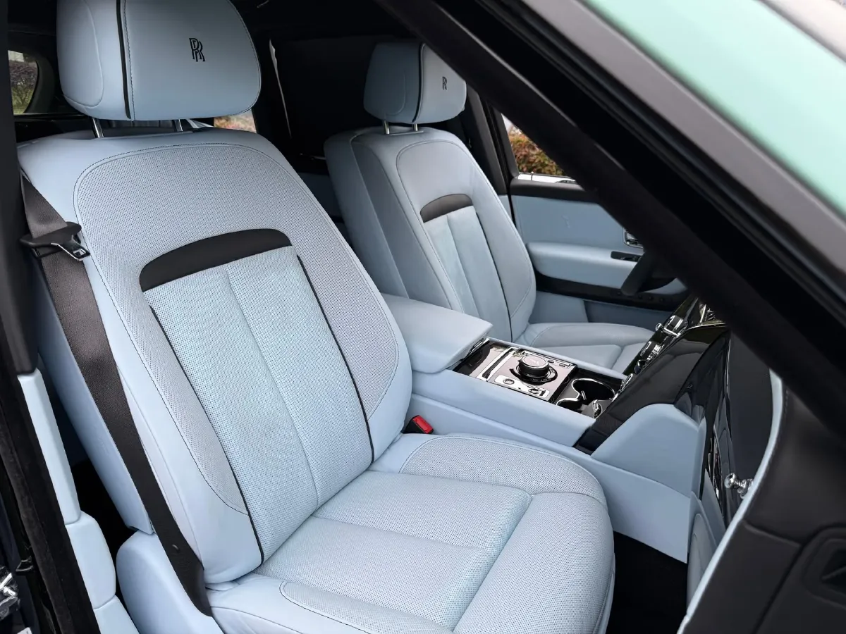 2020 Rolls-Royce Cullinan 6.7T 600HP V12 8AT,autocango,china used car exporter,china ev exporter,chinese used car exporter,chinese used ev exporter