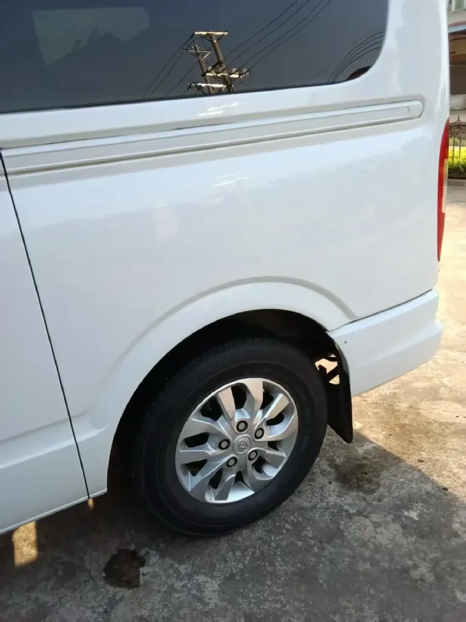 2021 MAXUS XinTu V80 2.0T 139HP L4 6MT,autocango,china used car exporter,china ev exporter,chinese used car exporter,chinese used ev exporter