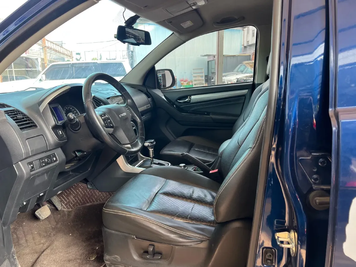 2018 Isuzu D-MAX 3.0T 177HP L4 6AT,autocango,china used car exporter,china ev exporter,chinese used car exporter,chinese used ev exporter