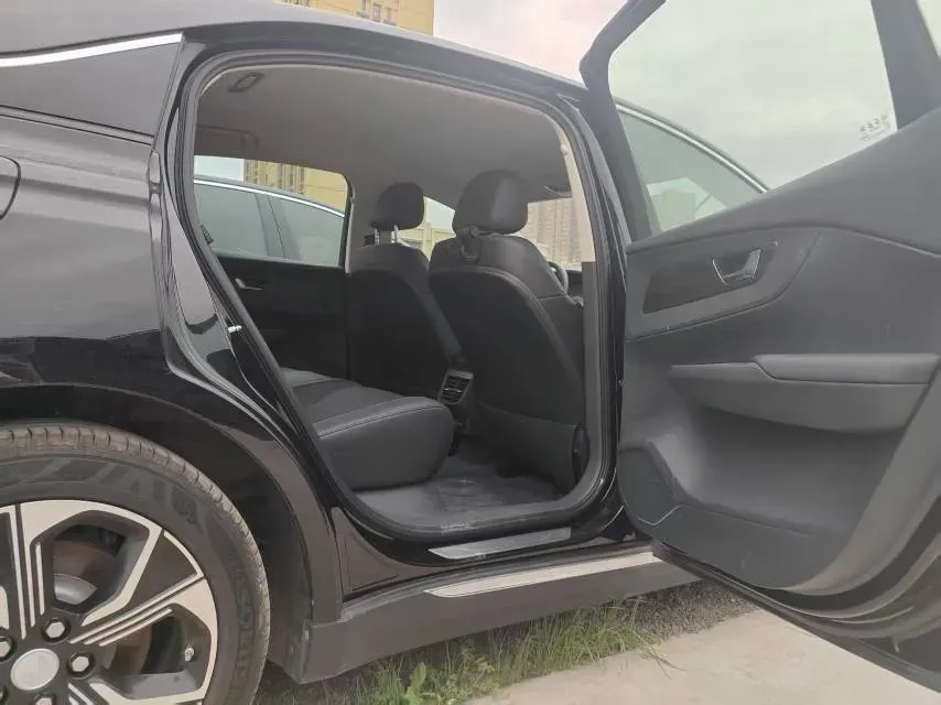 2021 HongQi E-QM5 BEV 54KWH,autocango,china used car exporter,china ev exporter,chinese used car exporter,chinese used ev exporter