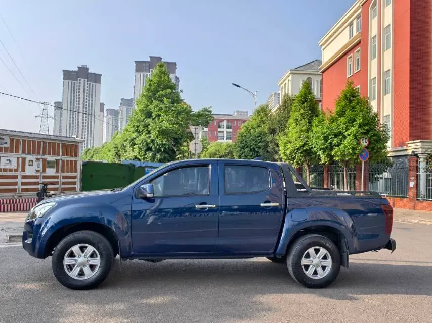 2020 Isuzu LingTuo 2.5T 150HP L4 6AT,autocango,china used car exporter,china ev exporter,chinese used car exporter,chinese used ev exporter
