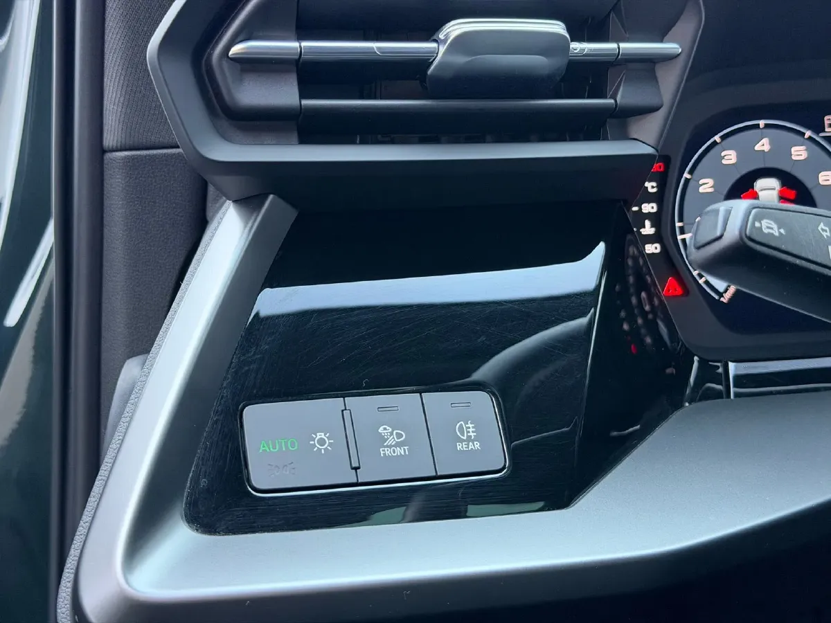 2022 Audi A3 1.4T 150HP L4 7DCT,autocango,china used car exporter,china ev exporter,chinese used car exporter,chinese used ev exporter