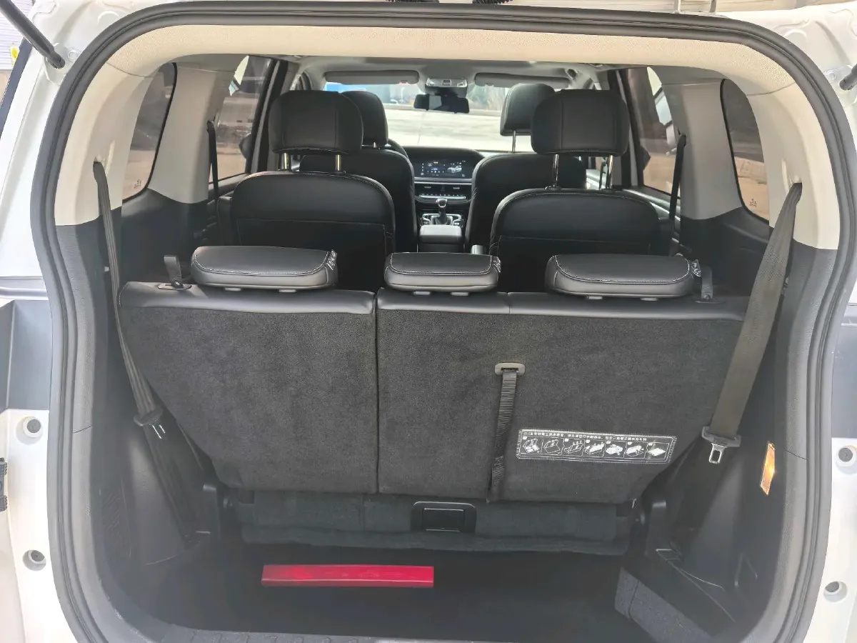 2023 GAC Trumpchi M6 1.5T 177HP L4 7DCT,autocango,china used car exporter,china ev exporter,chinese used car exporter,chinese used ev exporter