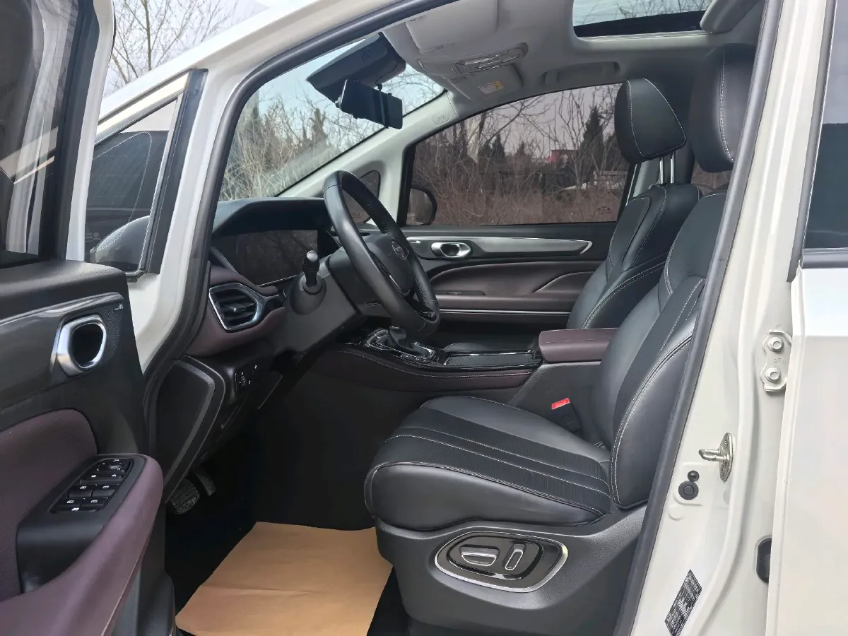 2023 GAC Trumpchi M6 1.5T 177HP L4 7DCT,autocango,china used car exporter,china ev exporter,chinese used car exporter,chinese used ev exporter