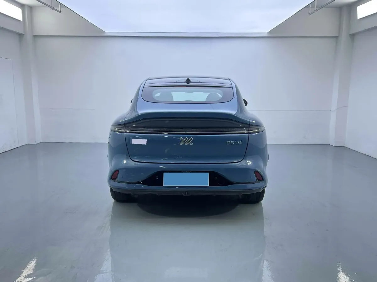 2025 IM LS6 BEV 75KWH,autocango,china used car exporter,china ev exporter,chinese used car exporter,chinese used ev exporter