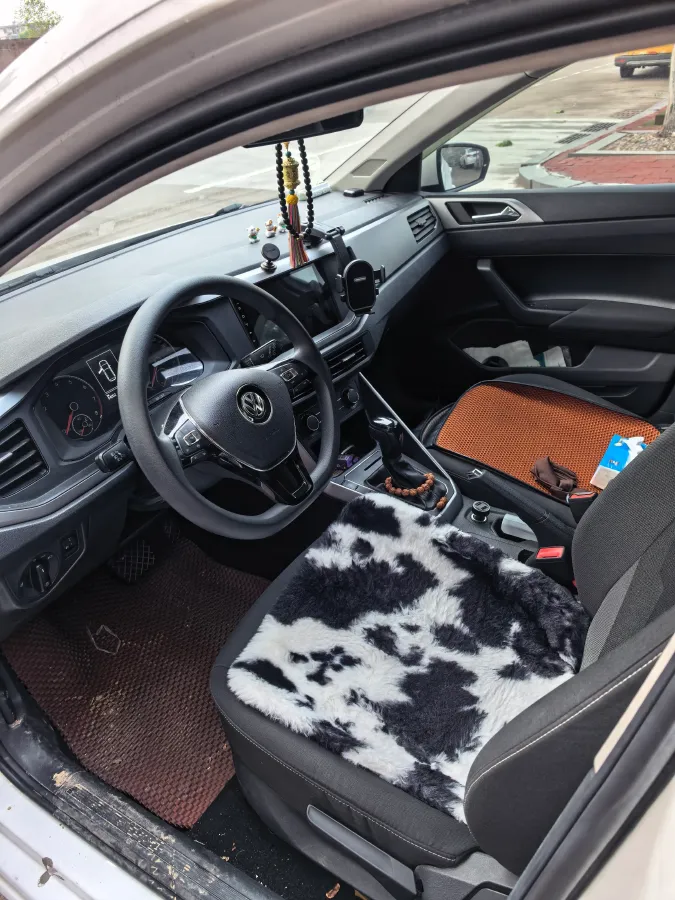 2019 Volkswagen Polo 1.5L 113HP L4 6AT,autocango,china used car exporter,china ev exporter,chinese used car exporter,chinese used ev exporter