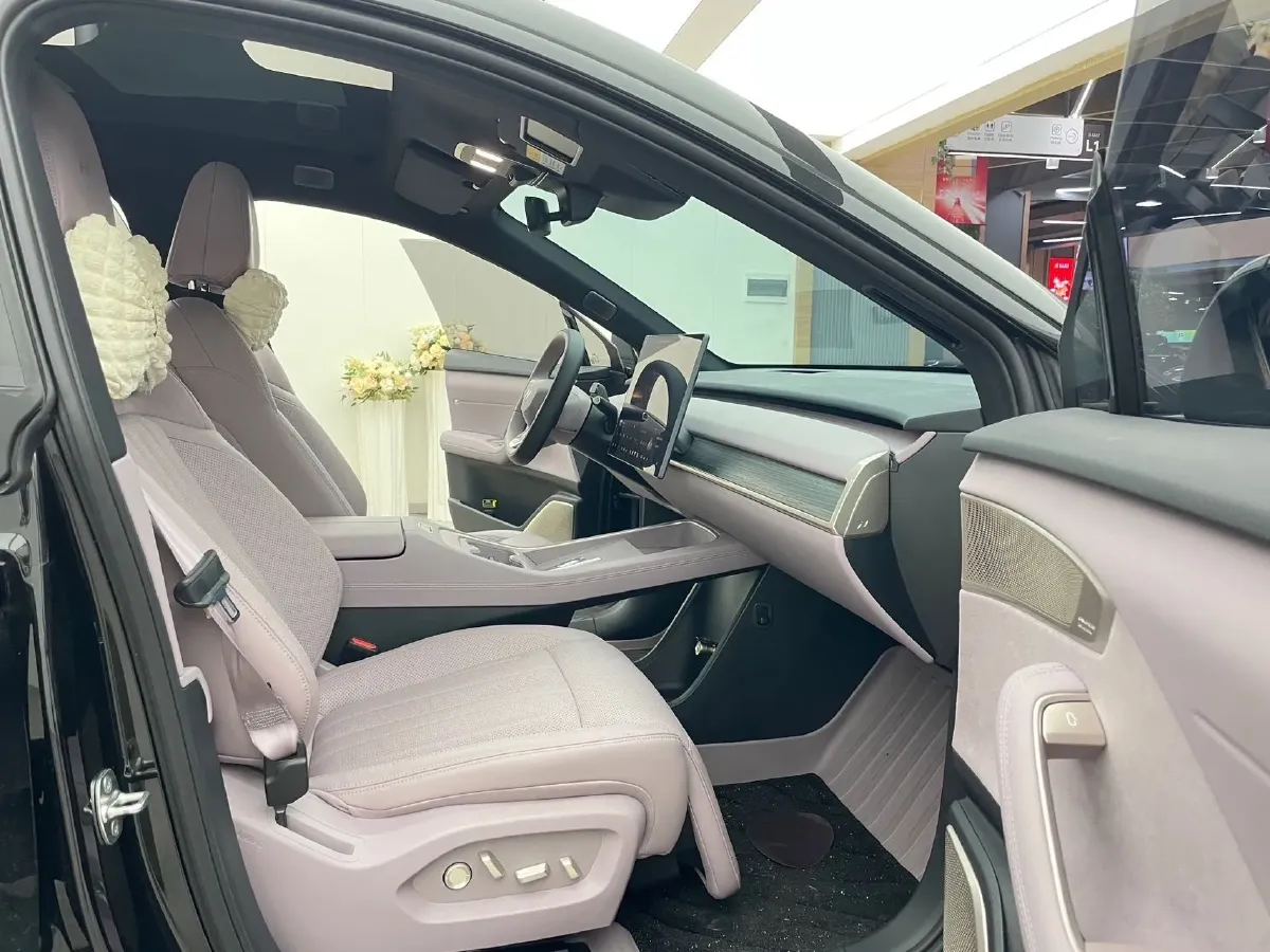 2024 ONVO L60 BEV 60KWH,autocango,china used car exporter,china ev exporter,chinese used car exporter,chinese used ev exporter