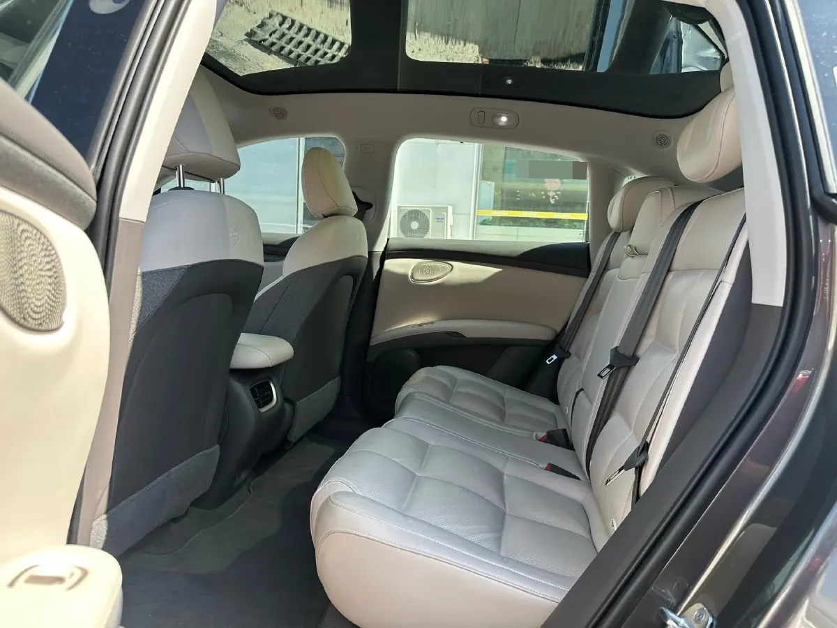 2025 IM LS6 BEV 75KWH,autocango,china used car exporter,china ev exporter,chinese used car exporter,chinese used ev exporter