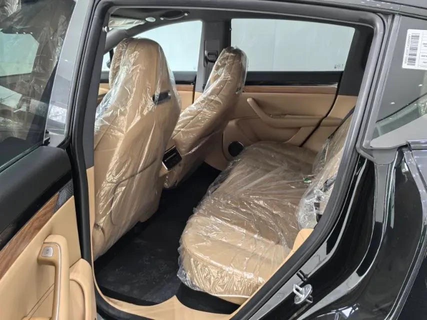 2026 Luxeed R7 REEV 156HP REEV,autocango,china used car exporter,china ev exporter,chinese used car exporter,chinese used ev exporter