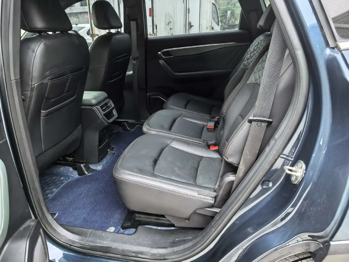 2023 Geely Okavango L 2.0T 218HP L4 7DCT,autocango,china used car exporter,china ev exporter,chinese used car exporter,chinese used ev exporter