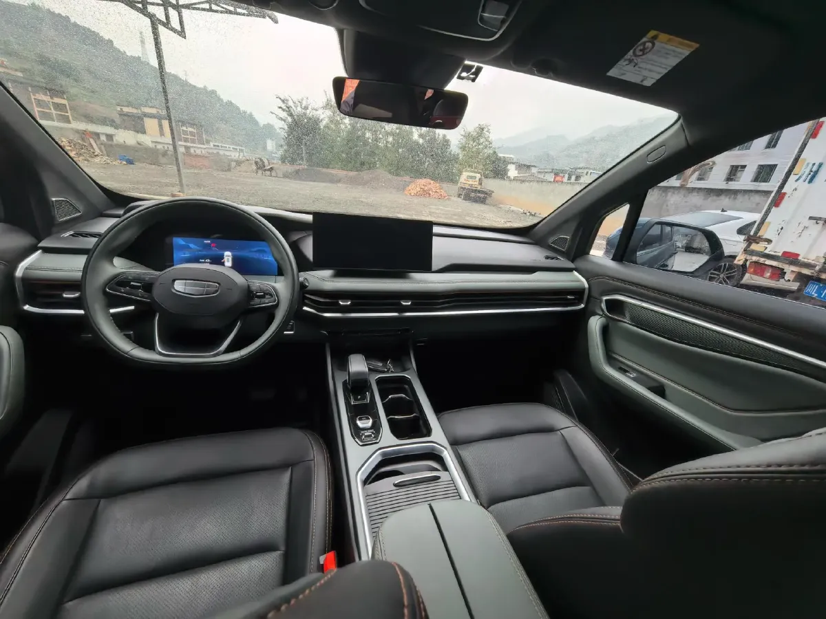 2023 Geely Okavango L 2.0T 218HP L4 7DCT,autocango,china used car exporter,china ev exporter,chinese used car exporter,chinese used ev exporter