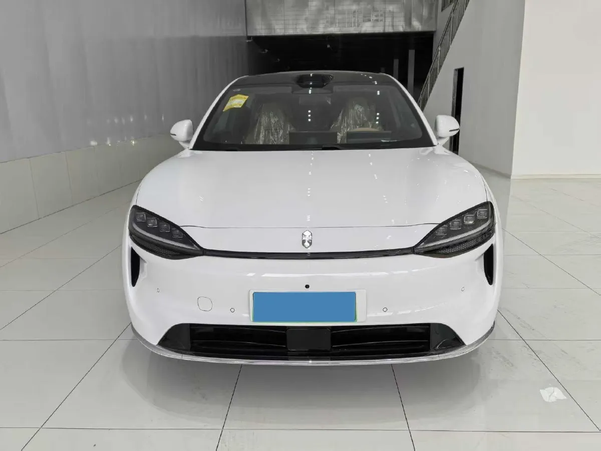 2026 Luxeed R7 REEV 156HP REEV,autocango,china used car exporter,china ev exporter,chinese used car exporter,chinese used ev exporter