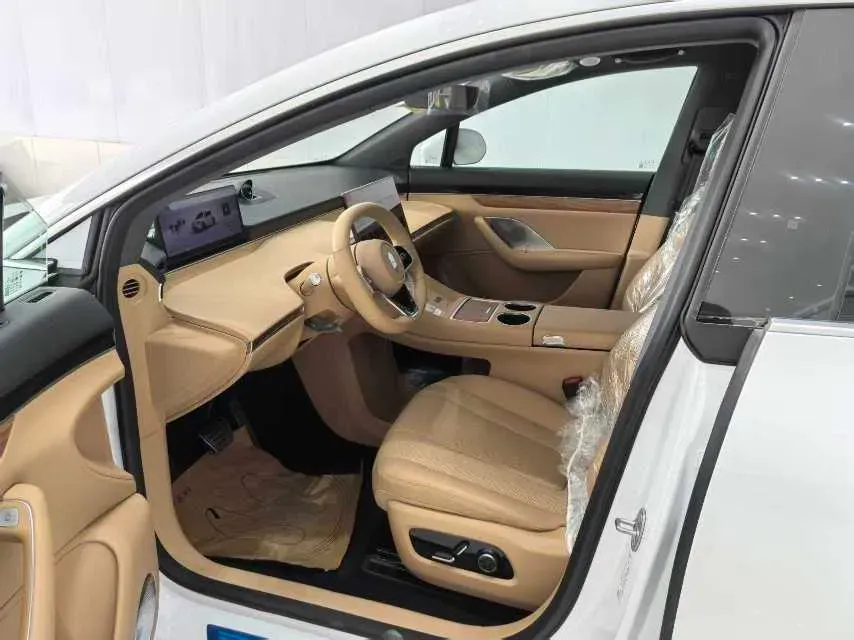 2026 Luxeed R7 REEV 156HP REEV,autocango,china used car exporter,china ev exporter,chinese used car exporter,chinese used ev exporter