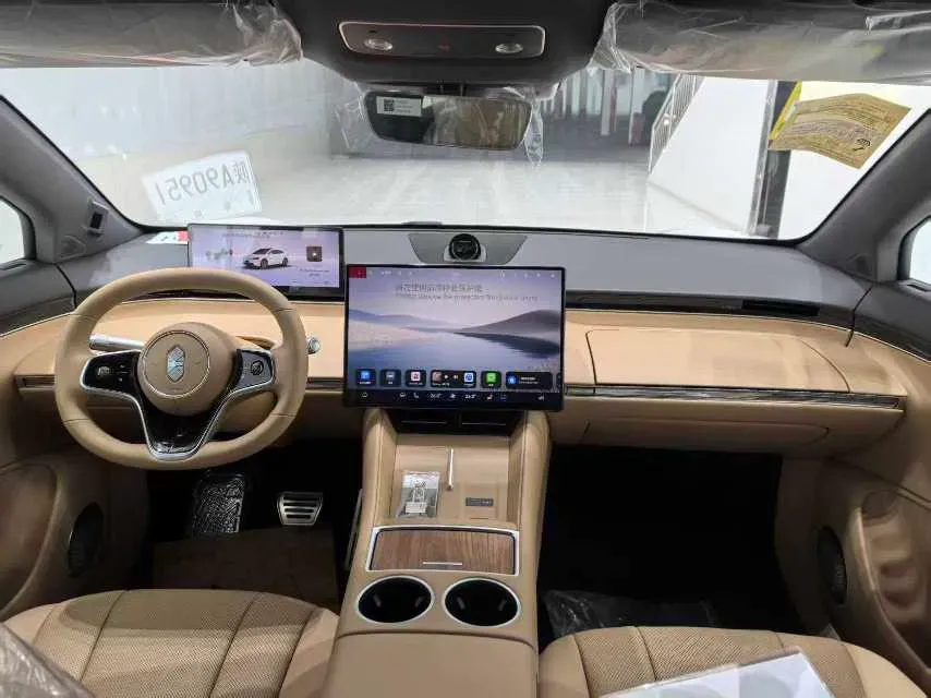 2026 Luxeed R7 REEV 156HP REEV,autocango,china used car exporter,china ev exporter,chinese used car exporter,chinese used ev exporter