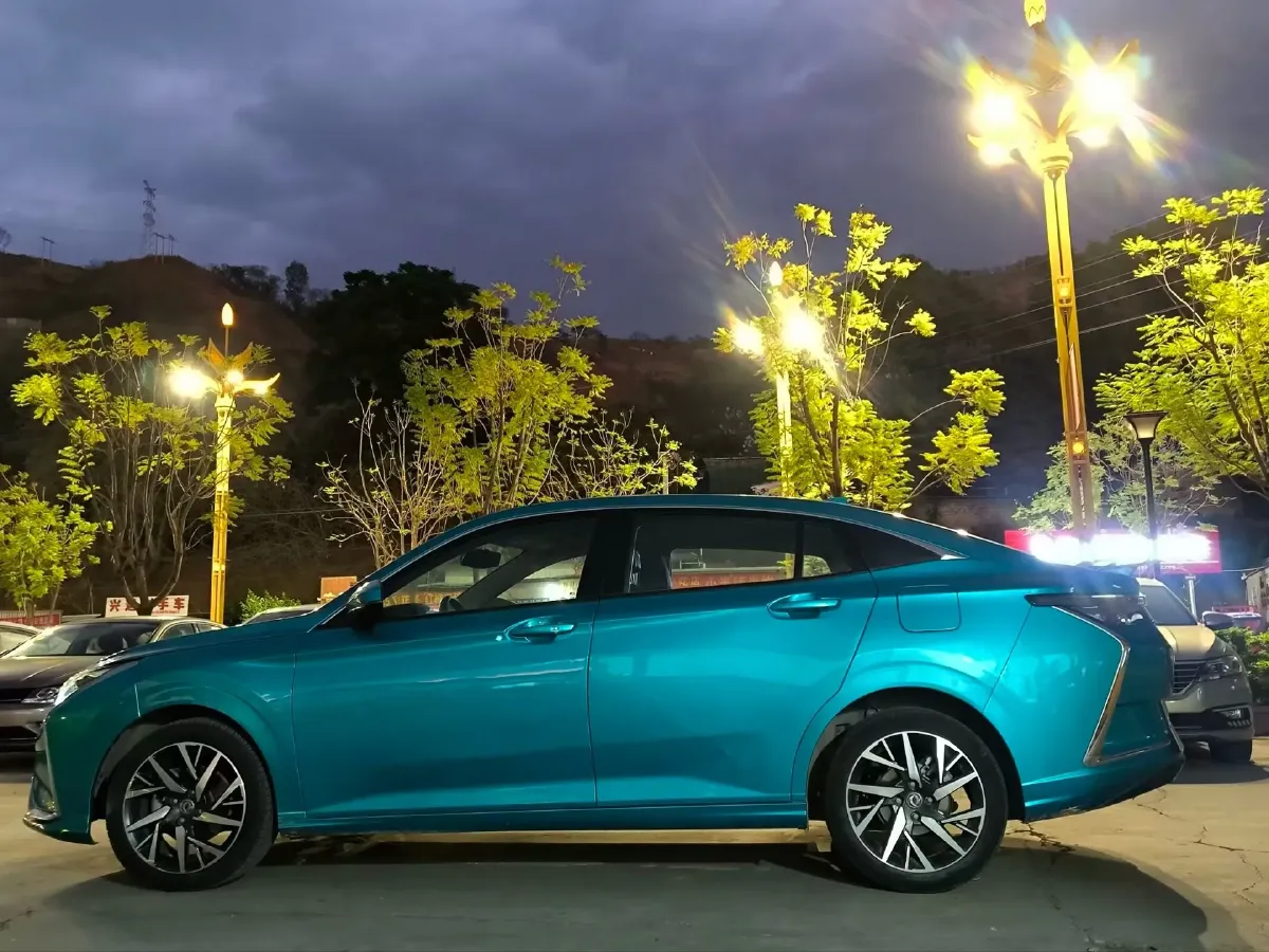 2020 DongFeng Aeolus YiXuan 1.5T 150HP L4 6DCT,autocango,china used car exporter,china ev exporter,chinese used car exporter,chinese used ev exporter