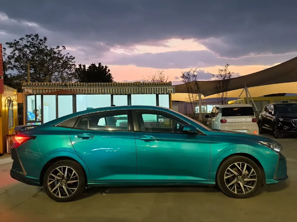 2020 DongFeng Aeolus YiXuan 1.5T 150HP L4 6DCT,autocango,china used car exporter,china ev exporter,chinese used car exporter,chinese used ev exporter