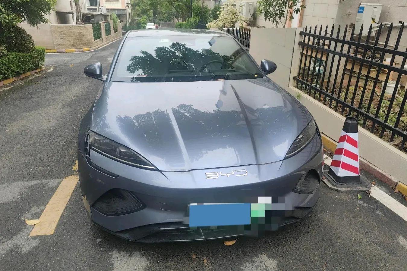 2022 AITO AITO M5 Range Extended 125HP REEV 40KWH,autocango,china used car exporter,china ev exporter,chinese used car exporter,chinese used ev exporter