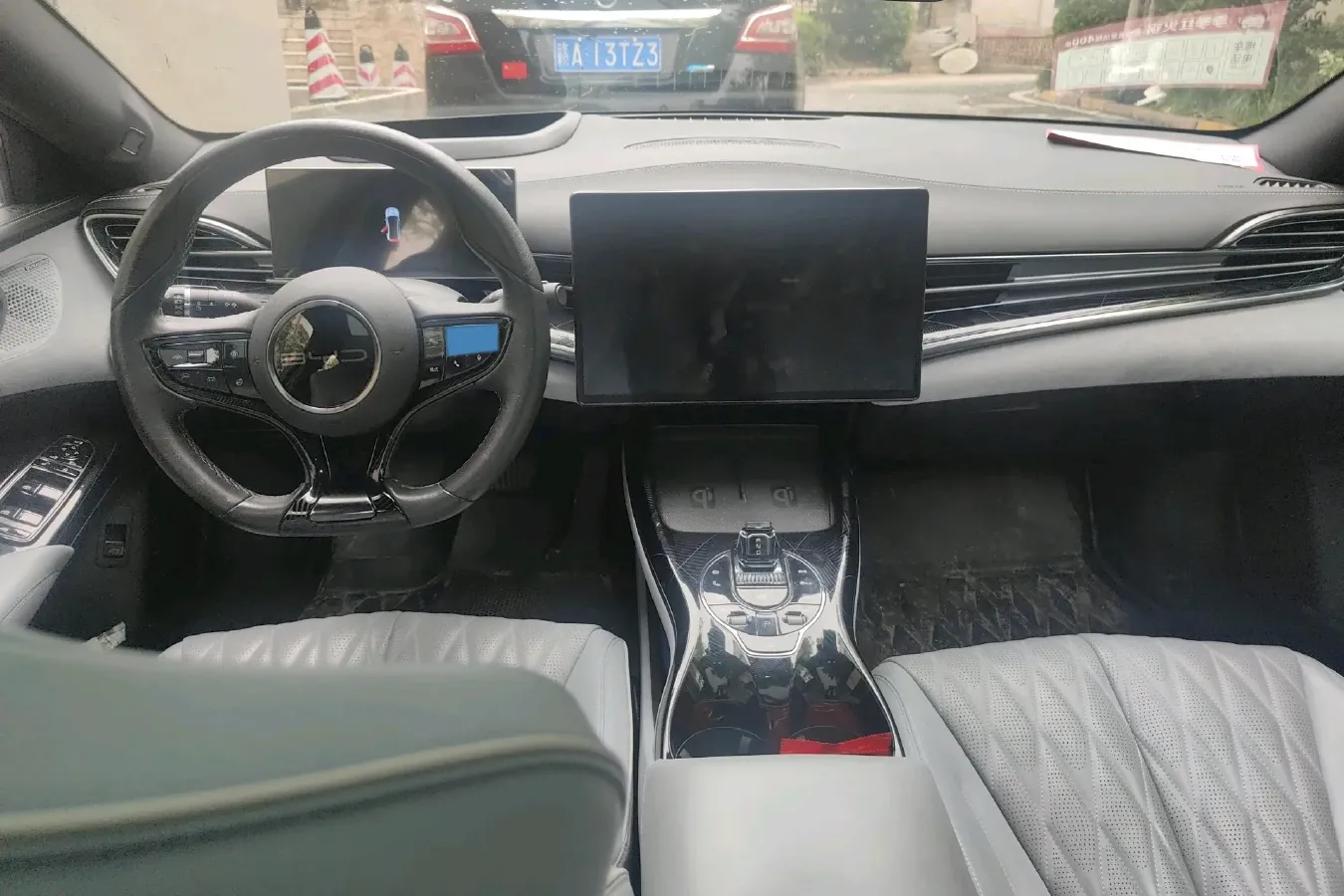 2022 AITO AITO M5 Range Extended 125HP REEV 40KWH,autocango,china used car exporter,china ev exporter,chinese used car exporter,chinese used ev exporter