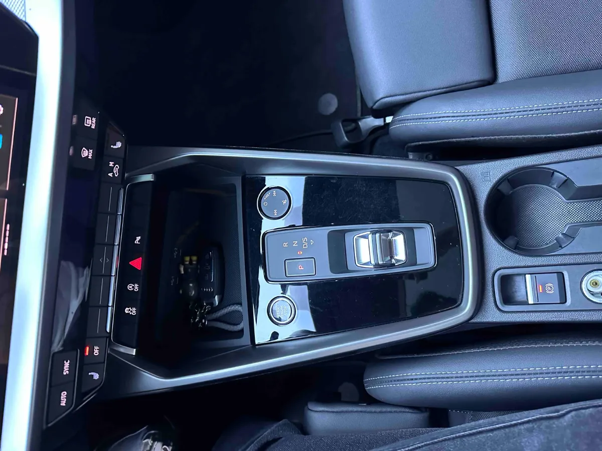 2022 Audi A3 1.4T 150HP L4 7DCT,autocango,china used car exporter,china ev exporter,chinese used car exporter,chinese used ev exporter