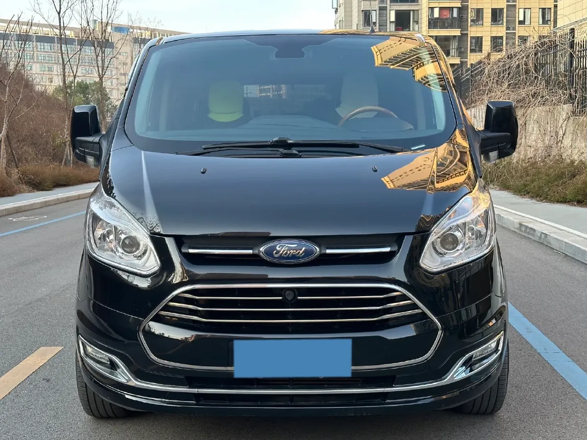 2020 Ford Tourneo 2.0T 203HP L4 6AT,autocango,china used car exporter,china ev exporter,chinese used car exporter,chinese used ev exporter
