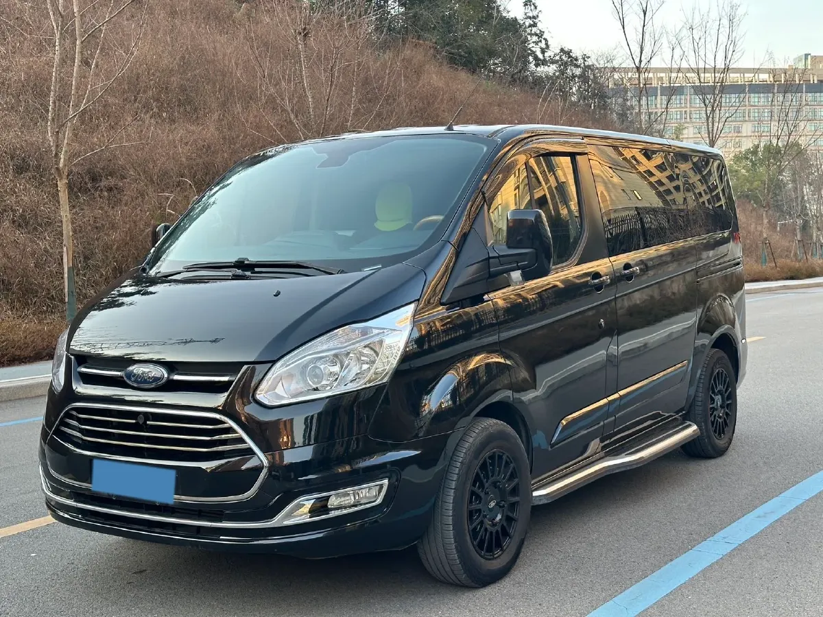 2020 Ford Tourneo 2.0T 203HP L4 6AT,autocango,china used car exporter,china ev exporter,chinese used car exporter,chinese used ev exporter