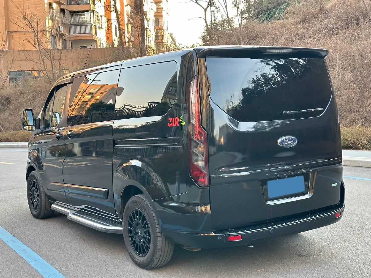 2020 Ford Tourneo 2.0T 203HP L4 6AT,autocango,china used car exporter,china ev exporter,chinese used car exporter,chinese used ev exporter