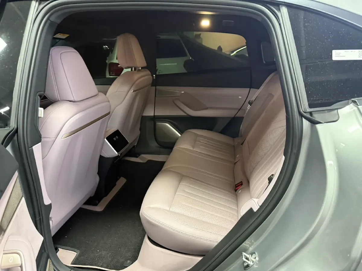 2024 ONVO L60 BEV 60KWH,autocango,china used car exporter,china ev exporter,chinese used car exporter,chinese used ev exporter