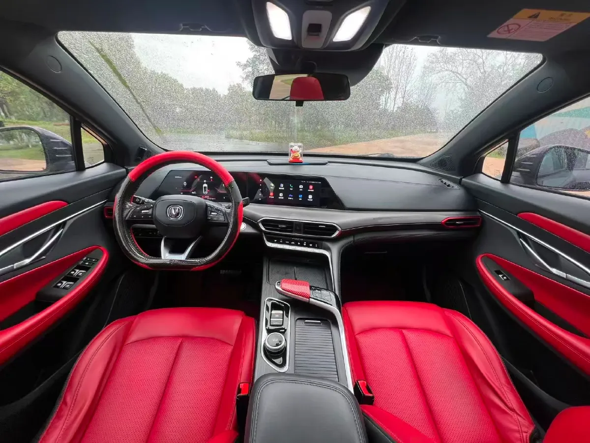 2020 ChangAn UNI-T 1.5T 180HP L4 7DCT,autocango,china used car exporter,china ev exporter,chinese used car exporter,chinese used ev exporter