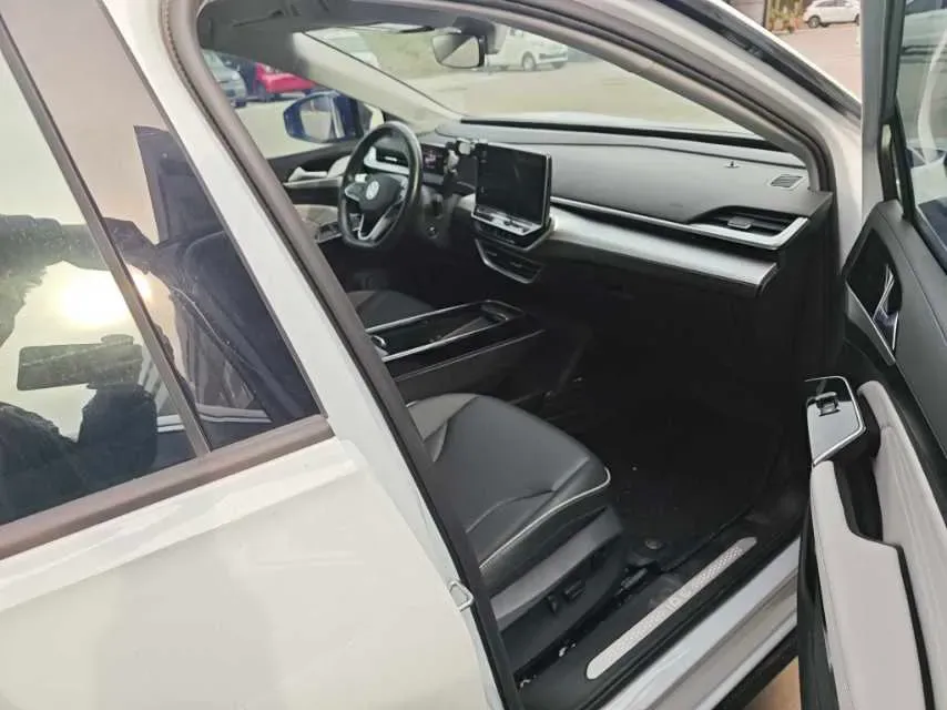 2021 Volkswagen ID.6 X BEV 63.2KWH,autocango,china used car exporter,china ev exporter,chinese used car exporter,chinese used ev exporter