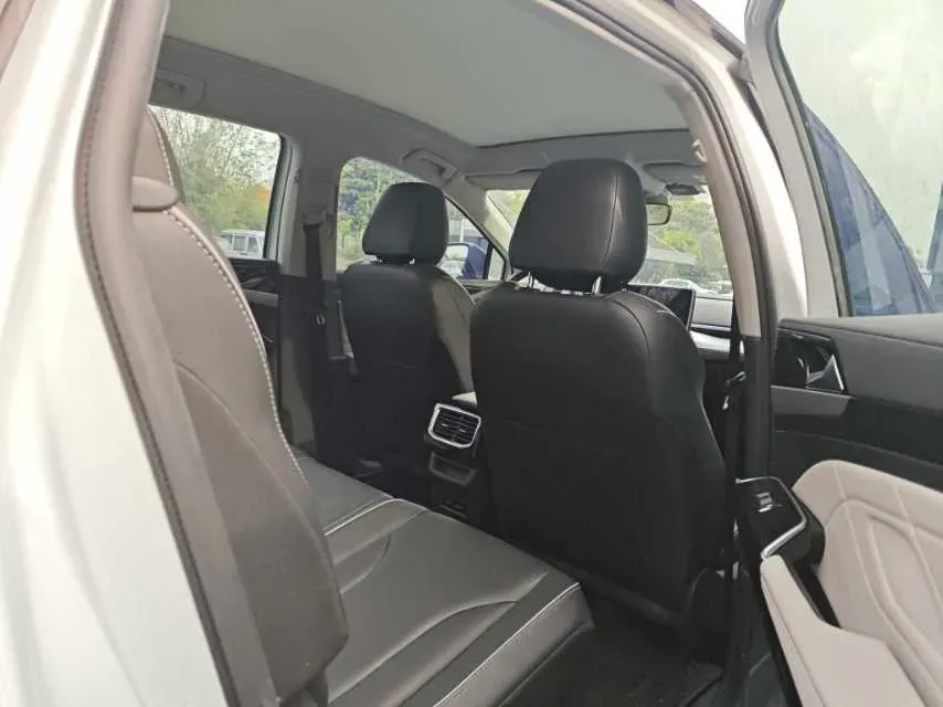 2021 Volkswagen ID.6 X BEV 63.2KWH,autocango,china used car exporter,china ev exporter,chinese used car exporter,chinese used ev exporter